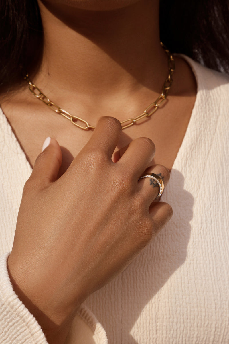Grande Zoe Flat Band with Diamonds